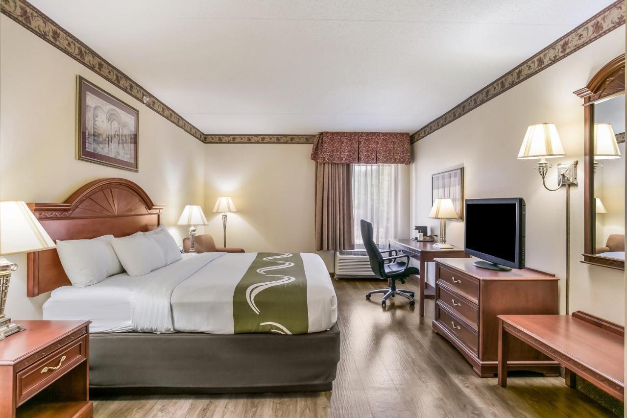 Quality Inn & Suites Bel Air I-95 Exit 77A エクステリア 写真