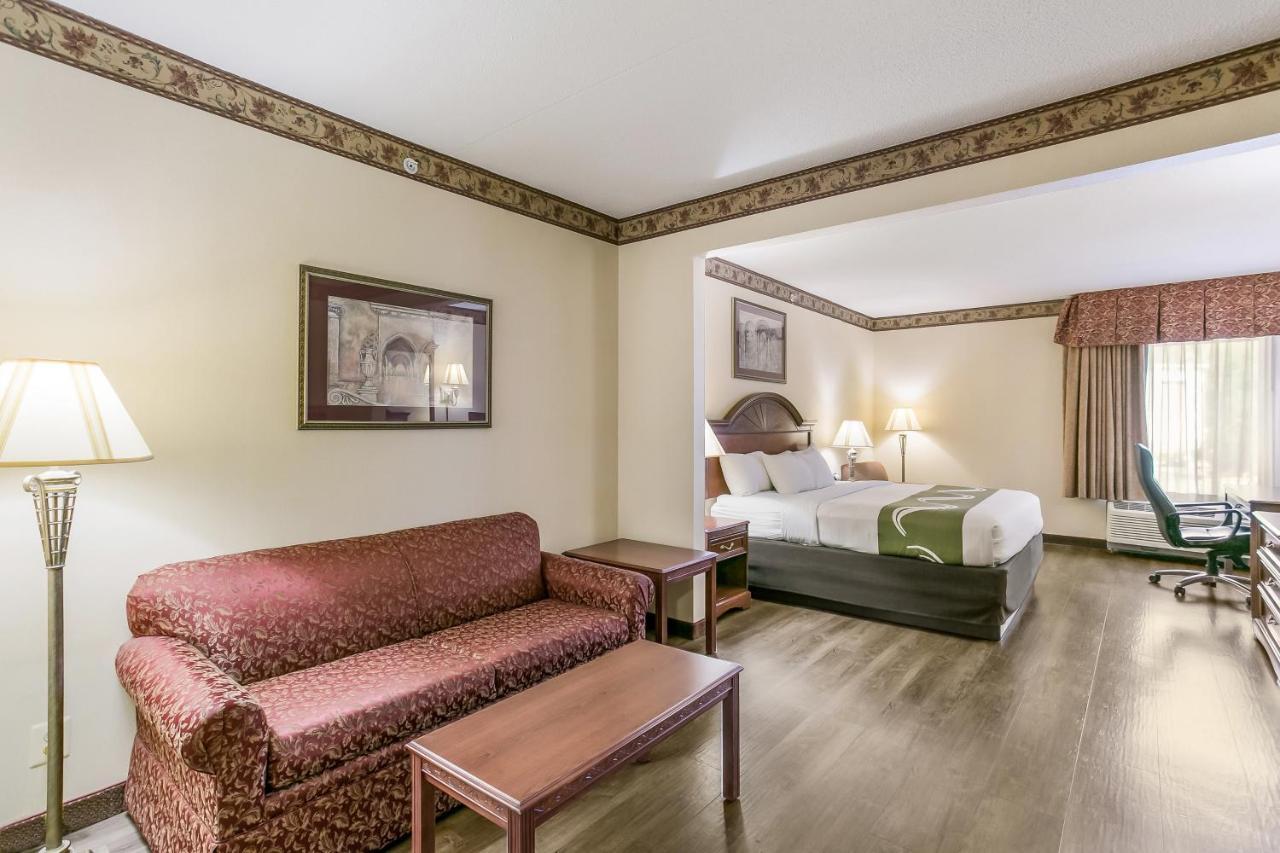 Quality Inn & Suites Bel Air I-95 Exit 77A エクステリア 写真
