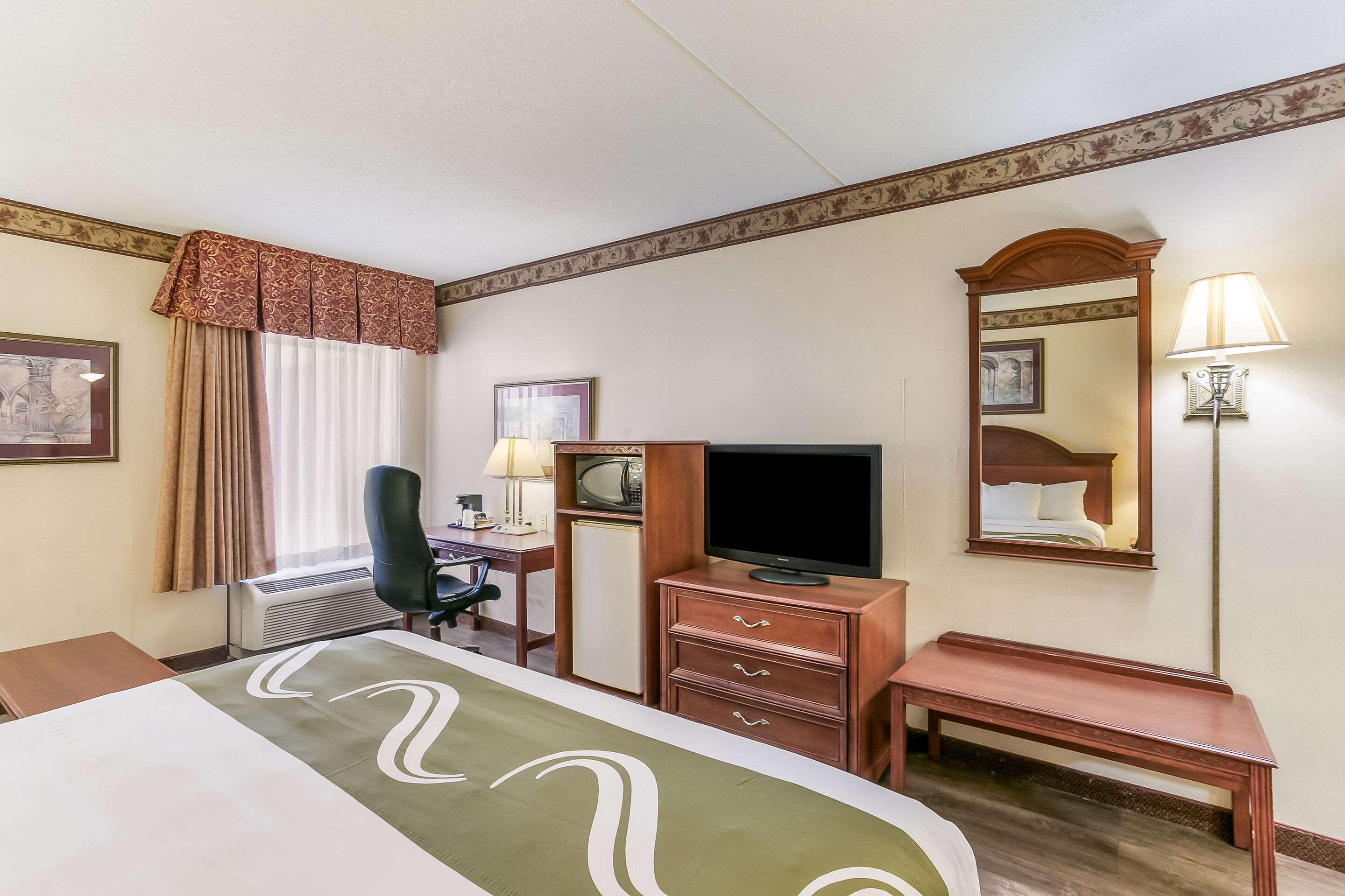 Quality Inn & Suites Bel Air I-95 Exit 77A エクステリア 写真