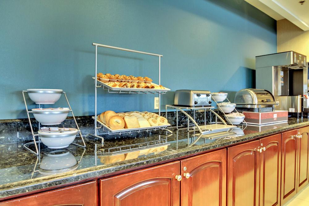 Quality Inn & Suites Bel Air I-95 Exit 77A エクステリア 写真