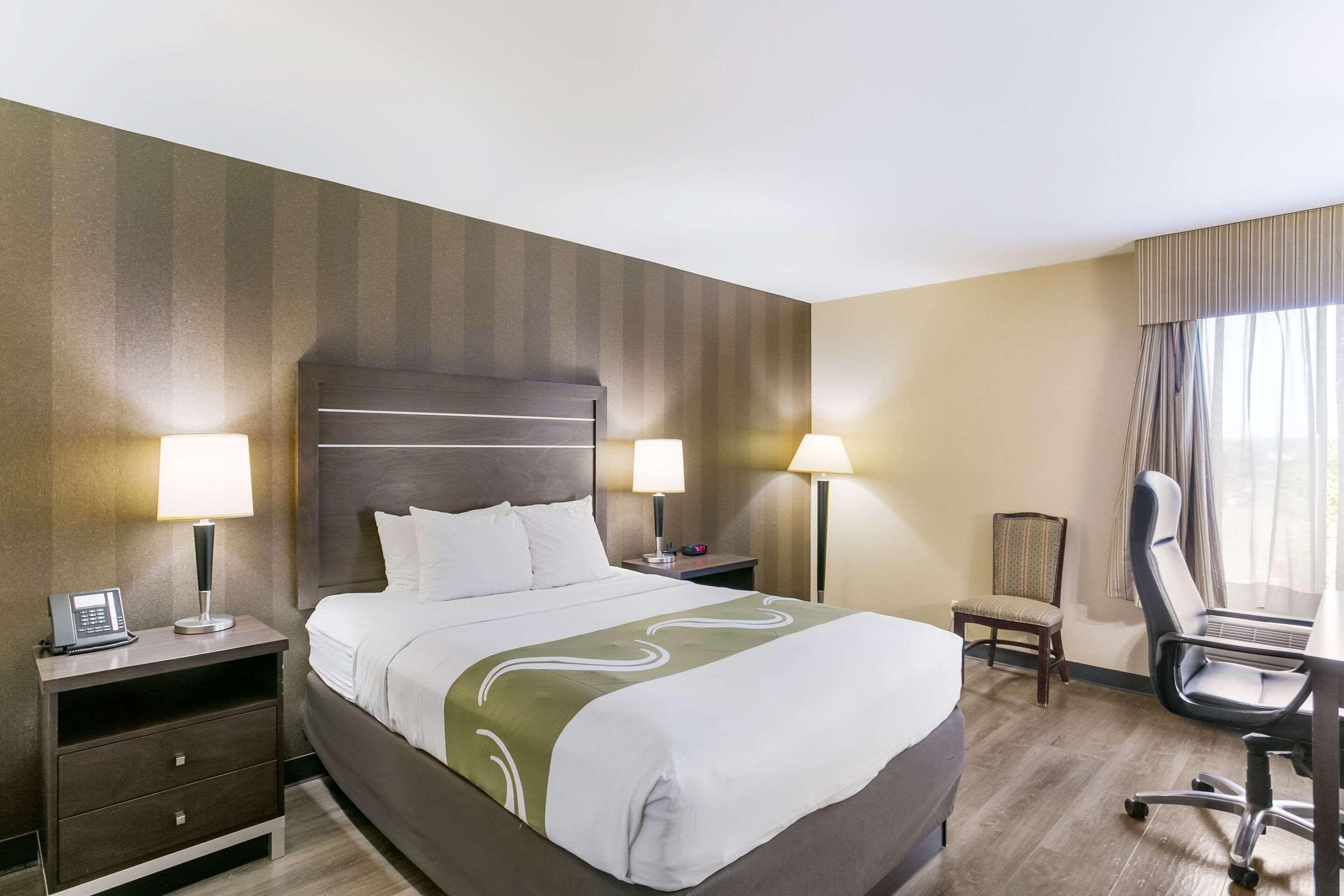 Quality Inn & Suites Bel Air I-95 Exit 77A エクステリア 写真