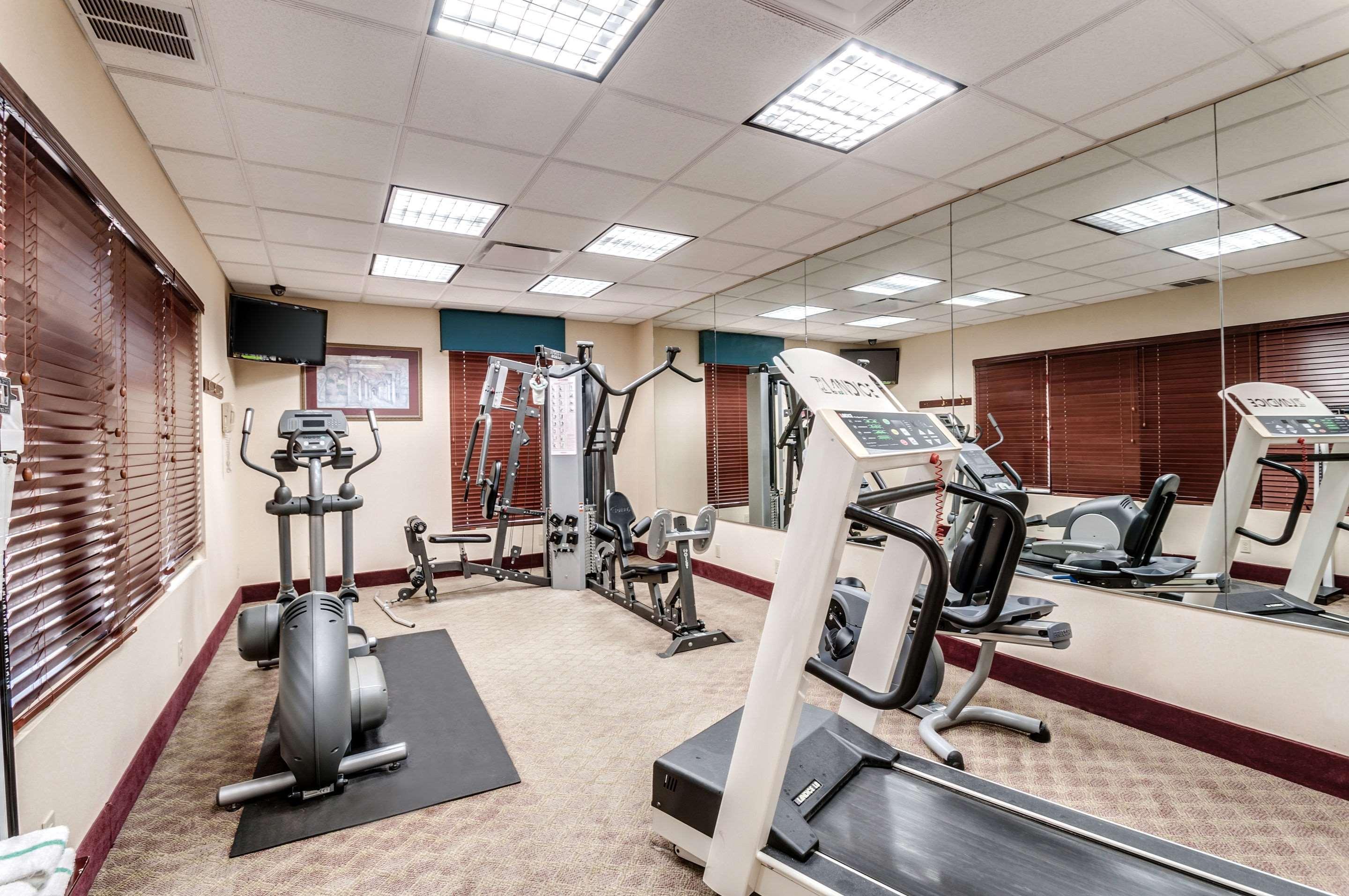 Quality Inn & Suites Bel Air I-95 Exit 77A エクステリア 写真