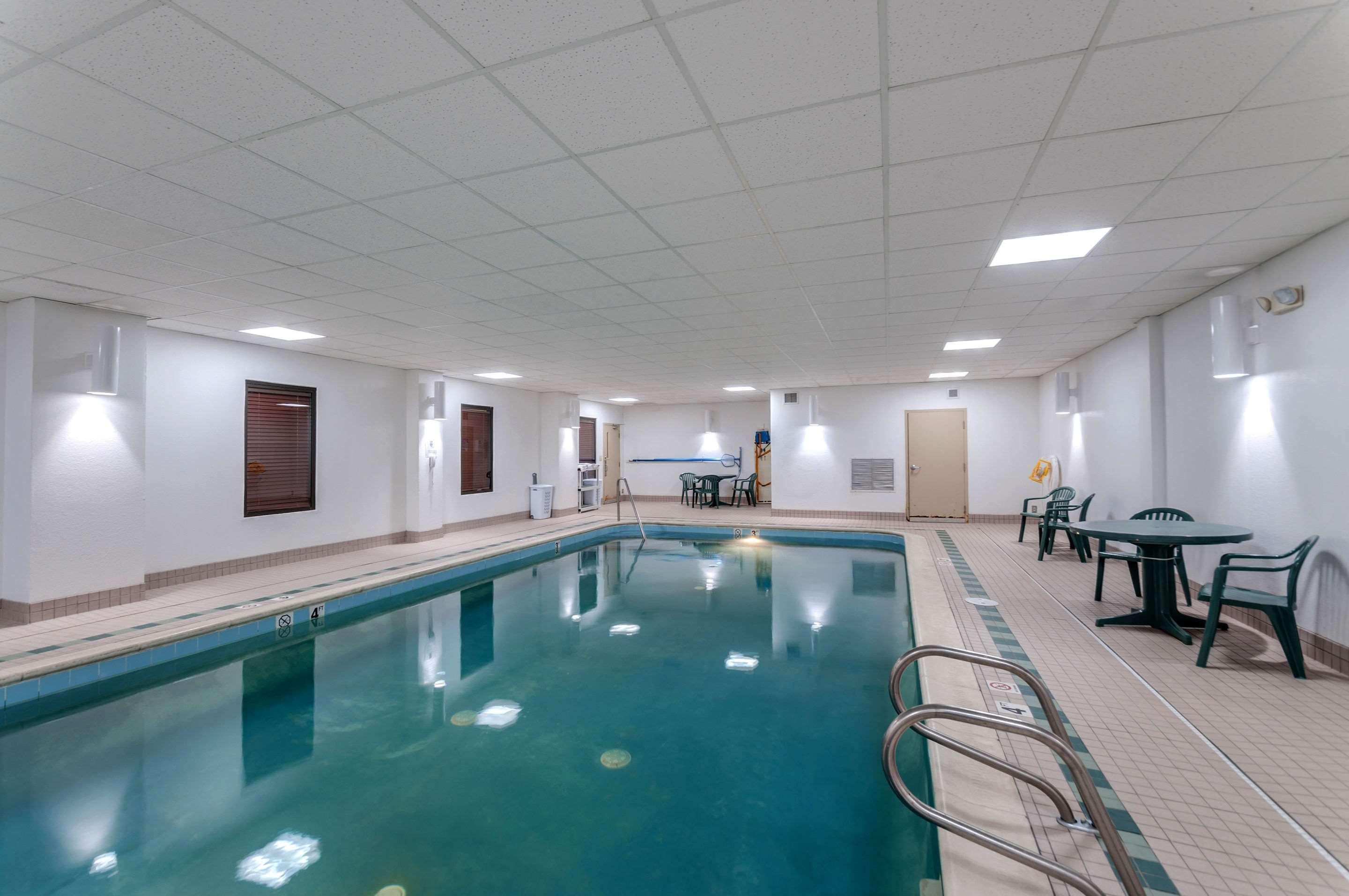 Quality Inn & Suites Bel Air I-95 Exit 77A エクステリア 写真