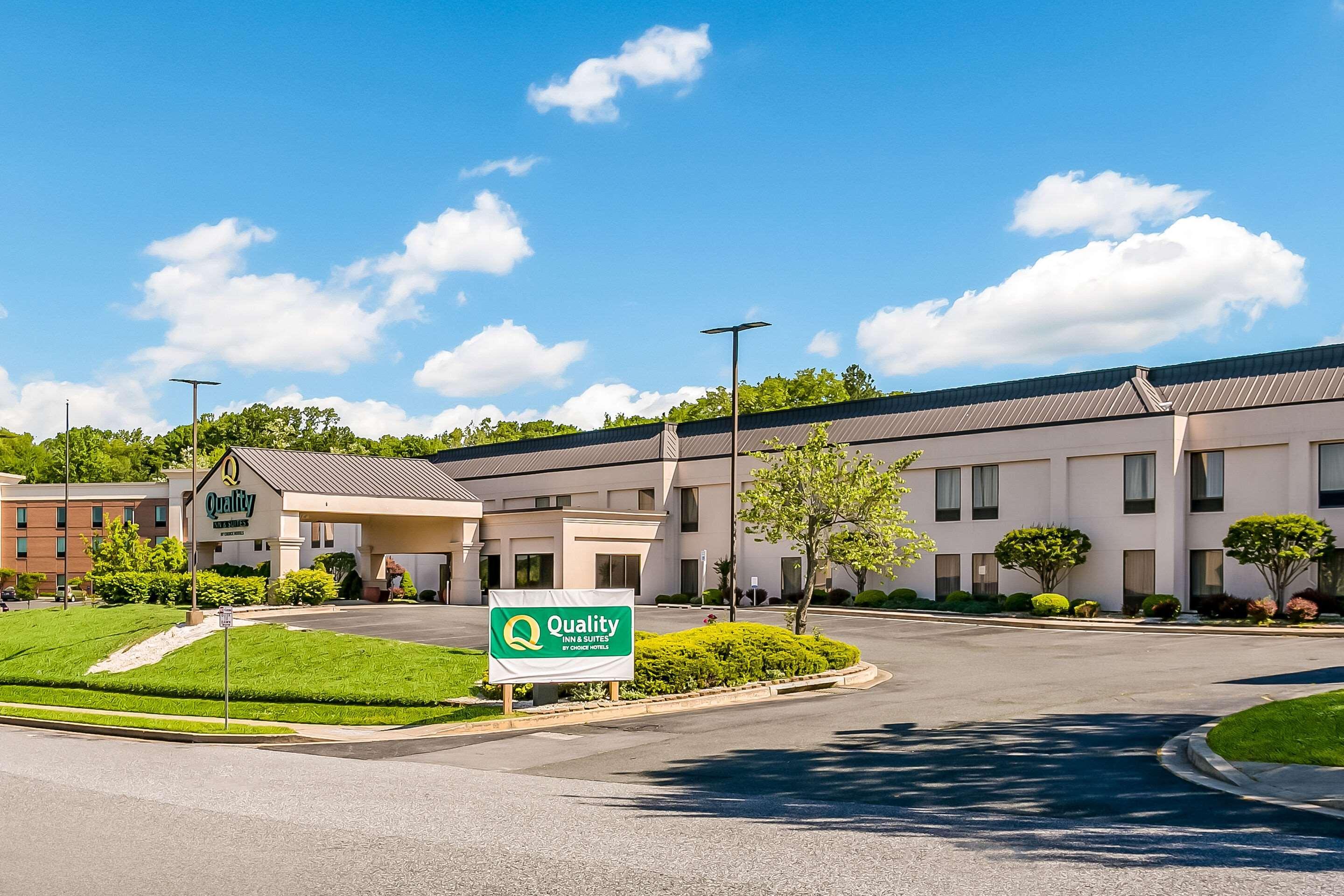 Quality Inn & Suites Bel Air I-95 Exit 77A エクステリア 写真