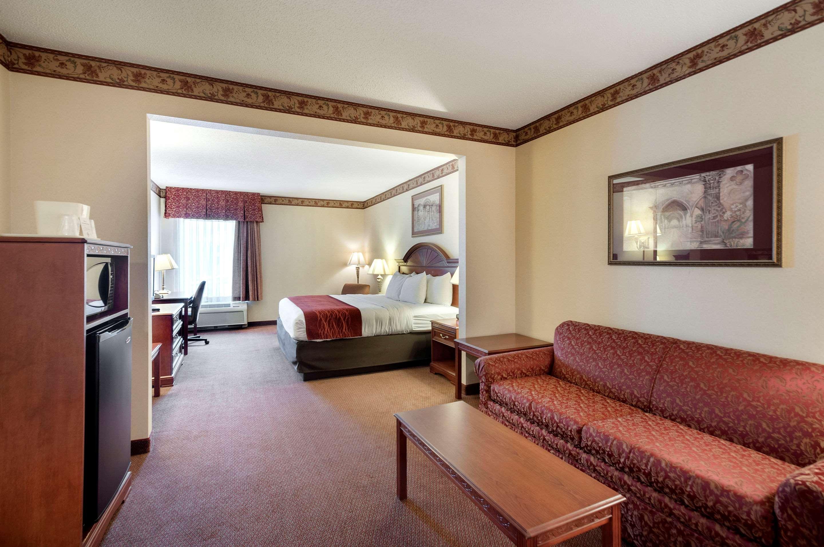 Quality Inn & Suites Bel Air I-95 Exit 77A エクステリア 写真