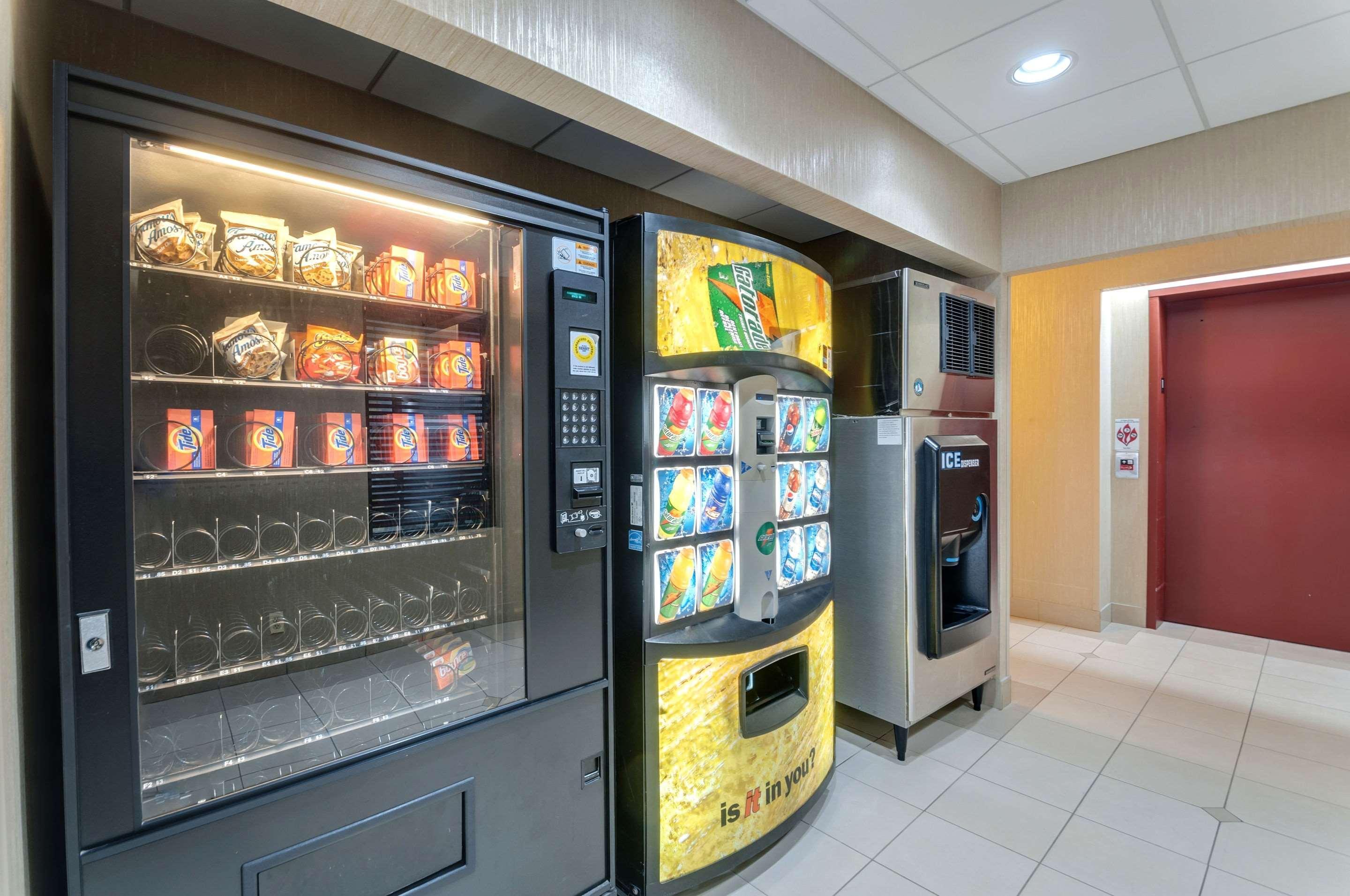 Quality Inn & Suites Bel Air I-95 Exit 77A エクステリア 写真