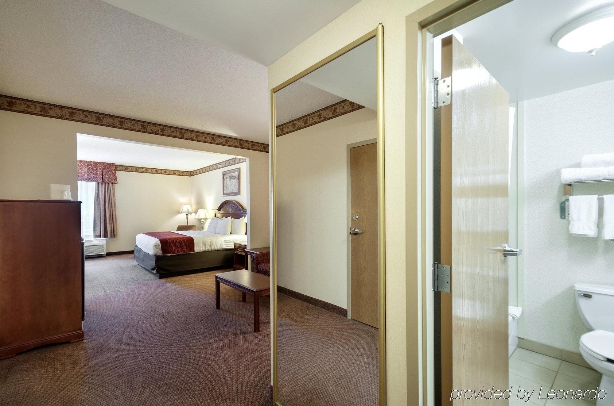 Quality Inn & Suites Bel Air I-95 Exit 77A エクステリア 写真