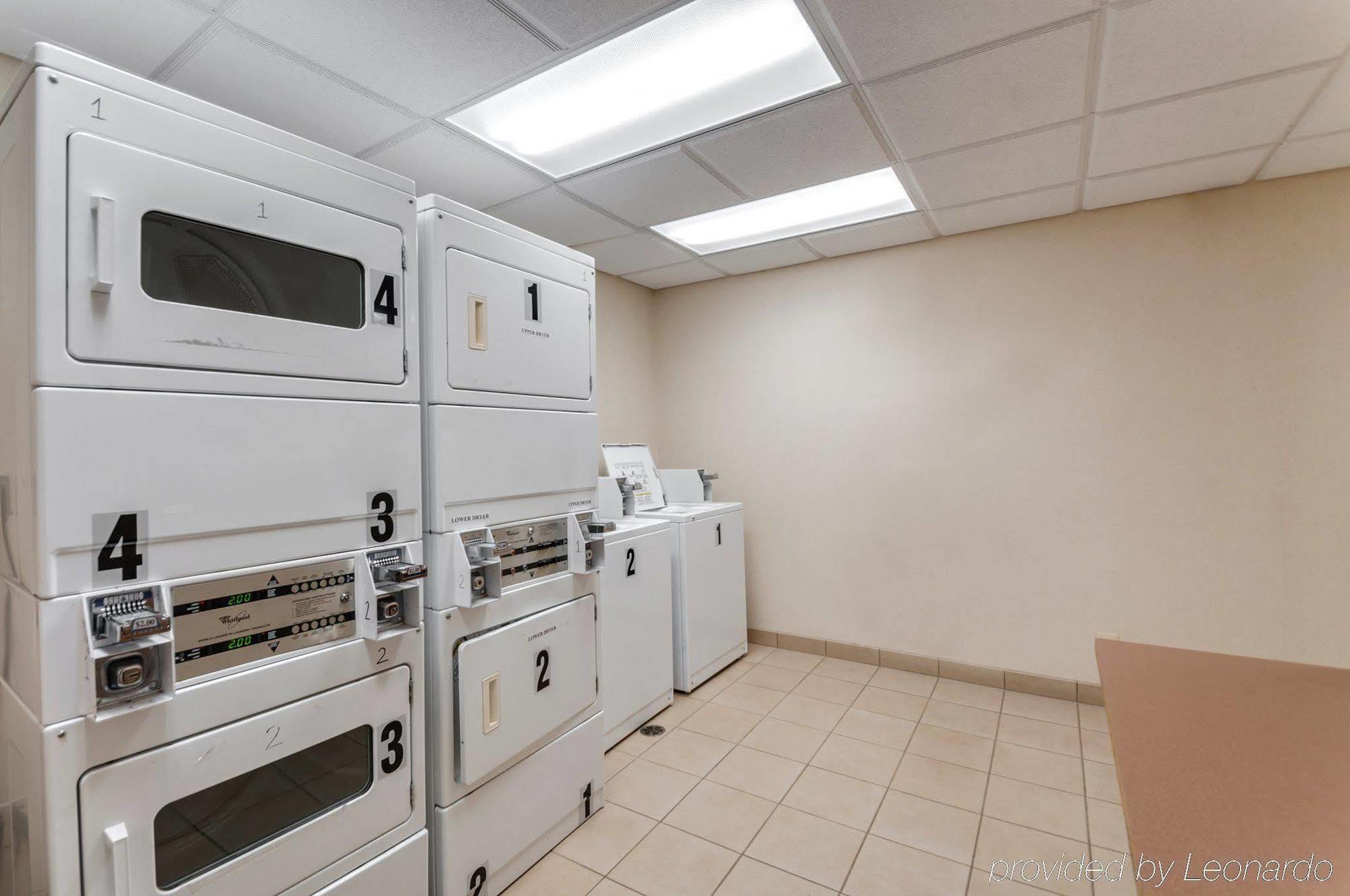 Quality Inn & Suites Bel Air I-95 Exit 77A エクステリア 写真