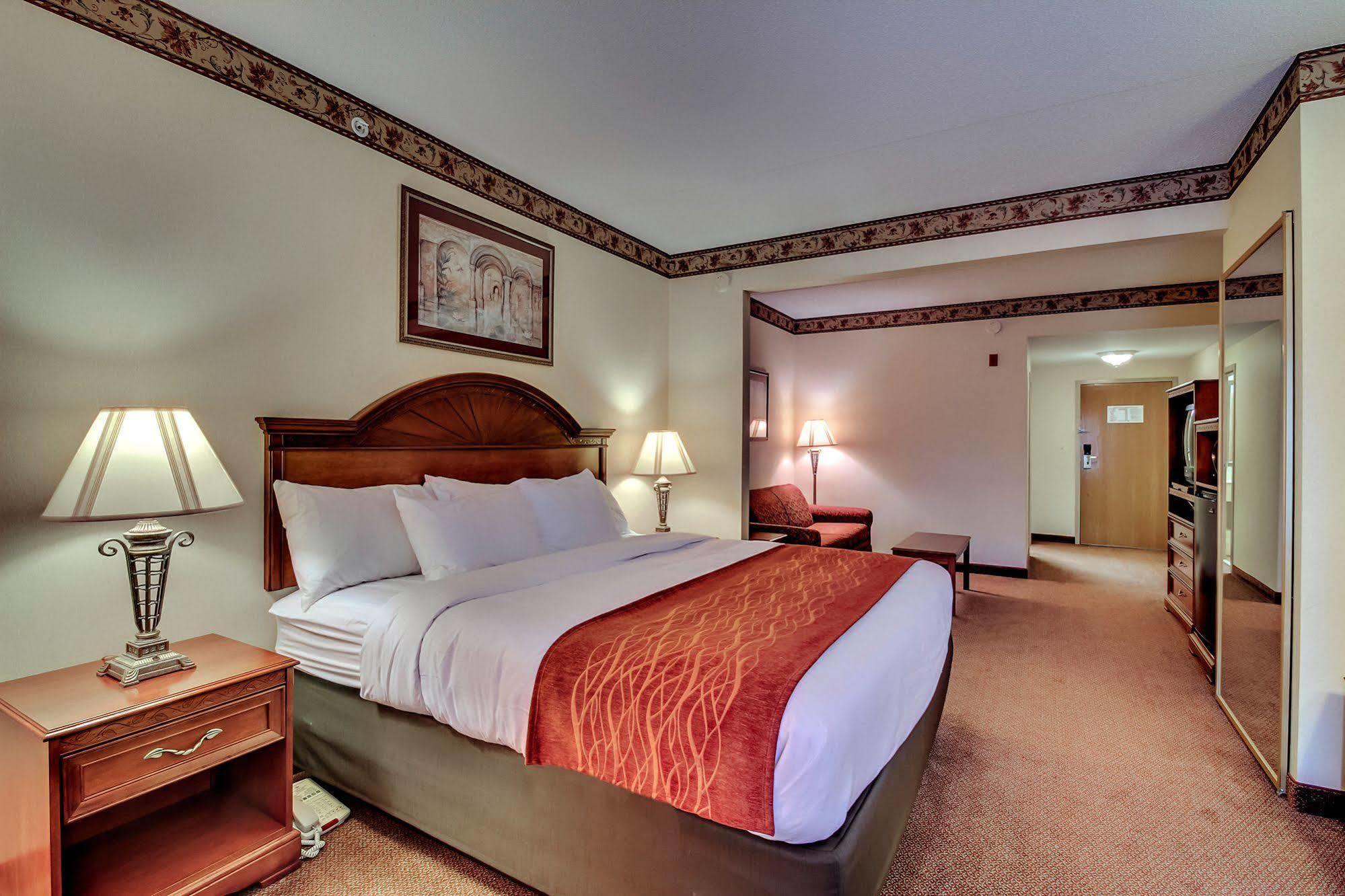 Quality Inn & Suites Bel Air I-95 Exit 77A エクステリア 写真