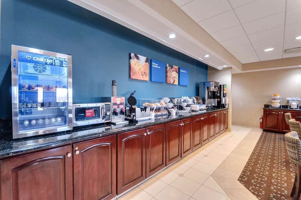 Quality Inn & Suites Bel Air I-95 Exit 77A レストラン 写真